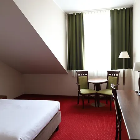 Grand Royal Hotel-3